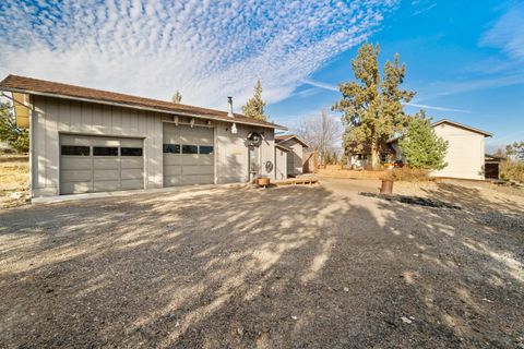 Tiny photo for 2790 NW Lynch Lane, Redmond, OR 97756 (MLS # 220211934)