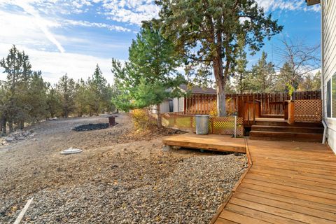 Tiny photo for 2790 NW Lynch Lane, Redmond, OR 97756 (MLS # 220211934)
