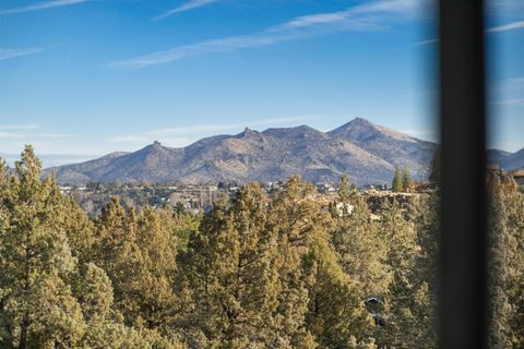 Tiny photo for 2790 NW Lynch Lane, Redmond, OR 97756 (MLS # 220211934)