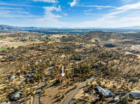 Tiny photo for 2790 NW Lynch Lane, Redmond, OR 97756 (MLS # 220211934)