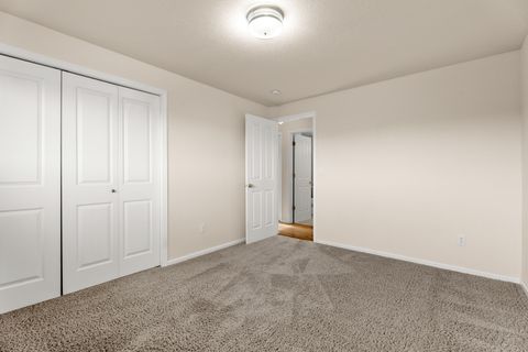 Tiny photo for 2790 NW Lynch Lane, Redmond, OR 97756 (MLS # 220211934)