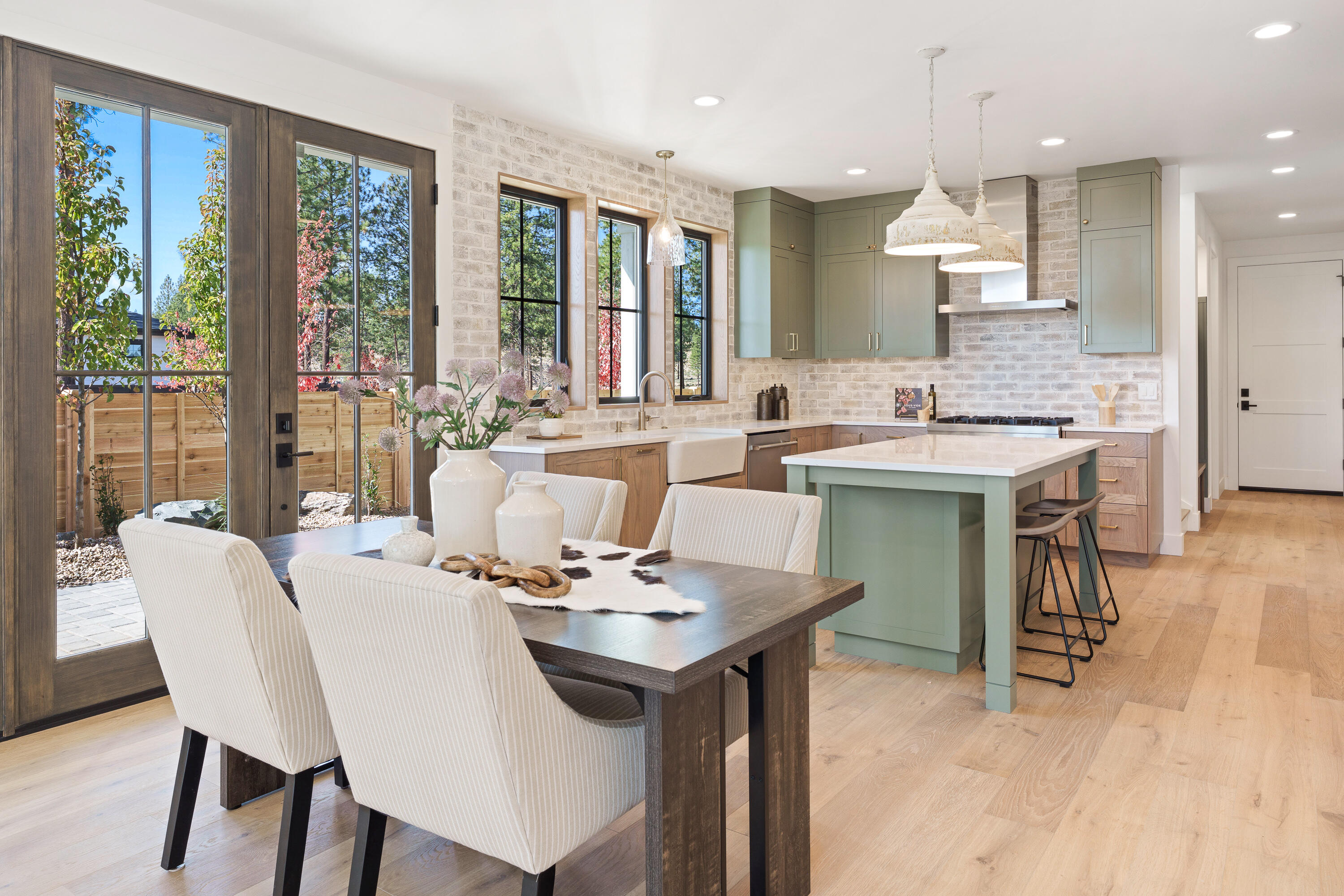 Discovery West Phase 6 & 7 - Residential