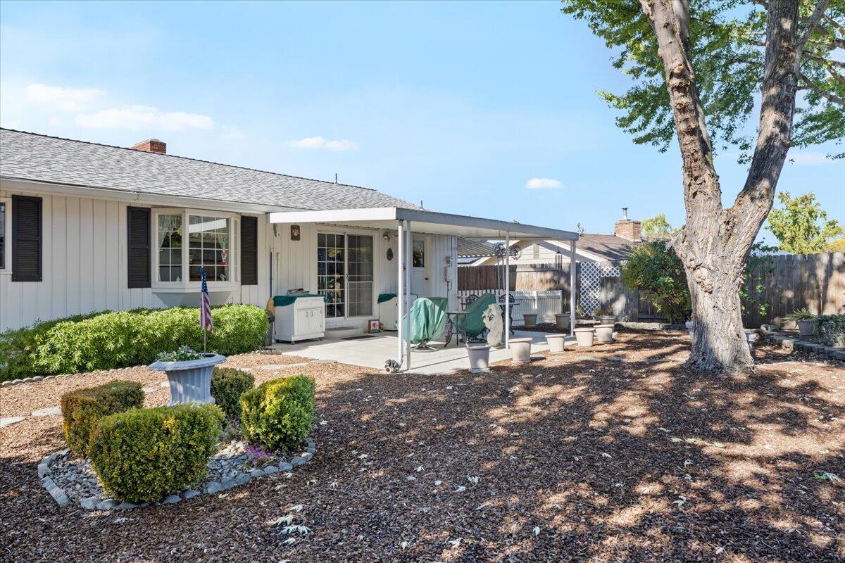 Blossom Hill Terrace Unit No 1 - Residential