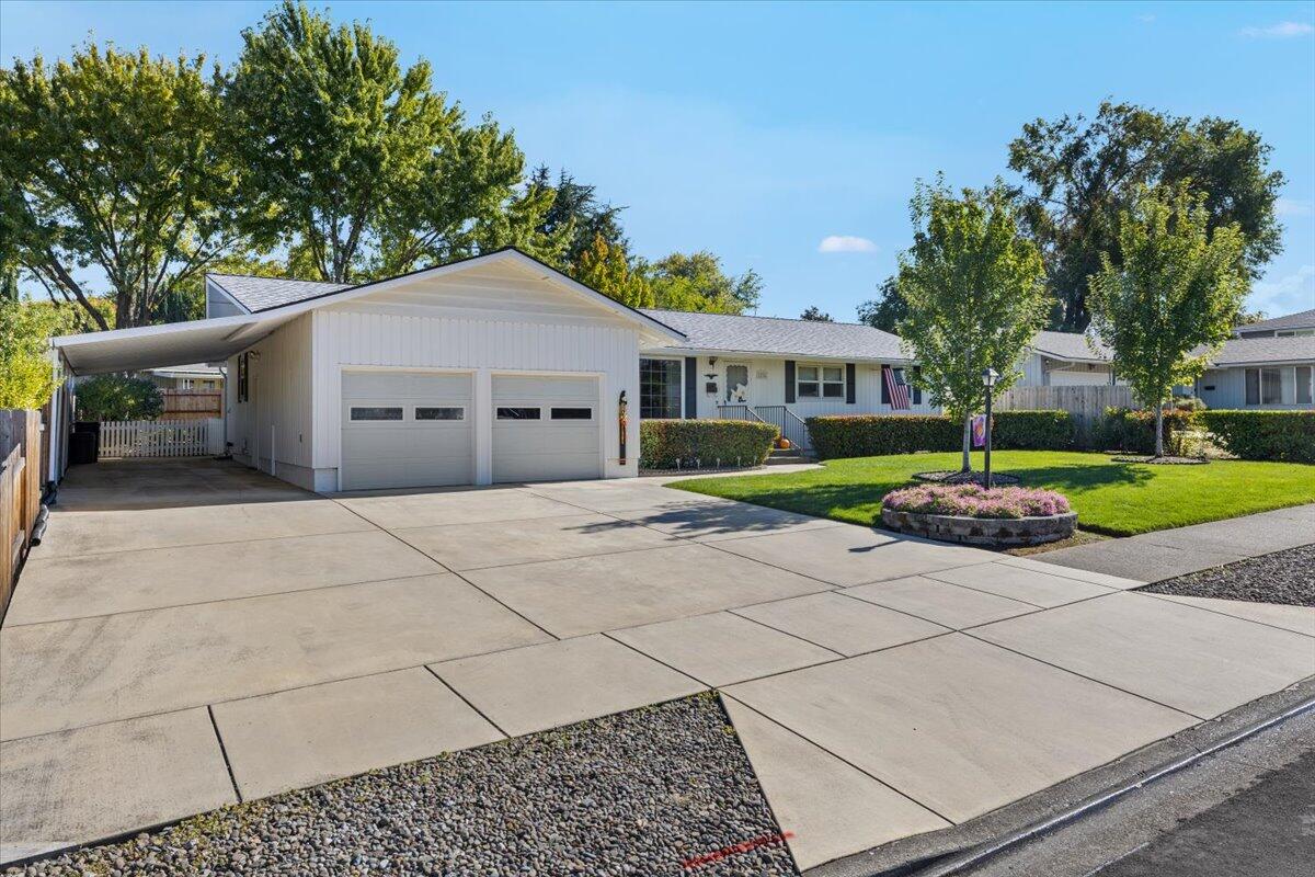 Blossom Hill Terrace Unit No 1 - Residential