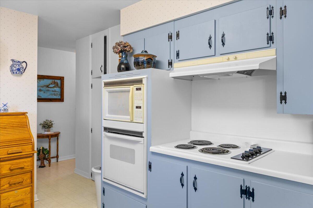 Blossom Hill Terrace Unit No 1 - Residential