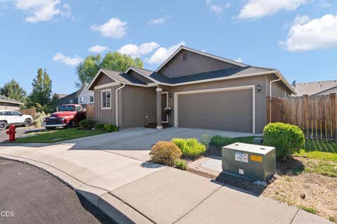 Tiny photo for 21301 Oconnor Way, Bend, OR 97701 (MLS # 220223220)