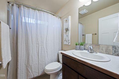 Tiny photo for 21301 Oconnor Way, Bend, OR 97701 (MLS # 220223220)