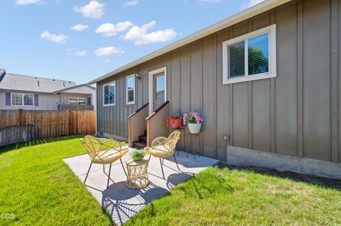 Tiny photo for 21301 Oconnor Way, Bend, OR 97701 (MLS # 220223220)
