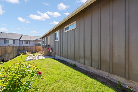 Tiny photo for 21301 Oconnor Way, Bend, OR 97701 (MLS # 220223220)