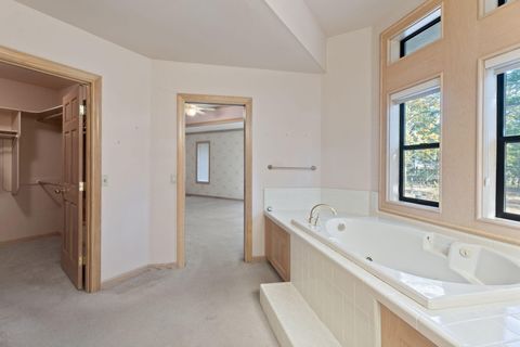 Tiny photo for 7118 Redthorne Road, Rogue River, OR 97537 (MLS # 220211543)