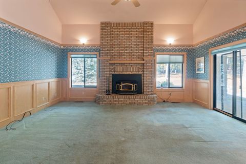 Tiny photo for 7118 Redthorne Road, Rogue River, OR 97537 (MLS # 220211543)