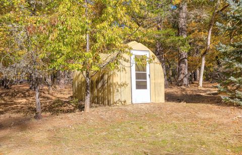 Tiny photo for 7118 Redthorne Road, Rogue River, OR 97537 (MLS # 220211543)