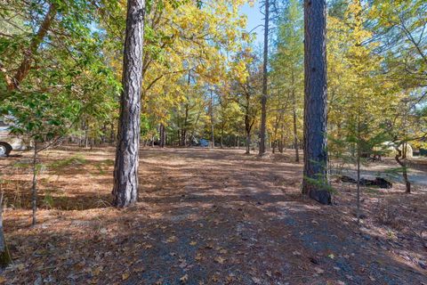 Tiny photo for 7118 Redthorne Road, Rogue River, OR 97537 (MLS # 220211543)