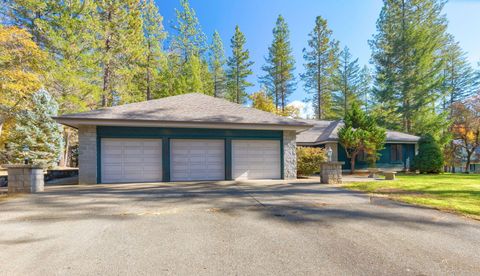 Tiny photo for 7118 Redthorne Road, Rogue River, OR 97537 (MLS # 220211543)