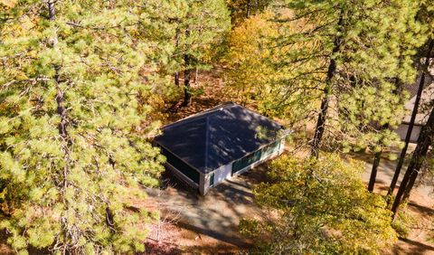 Tiny photo for 7118 Redthorne Road, Rogue River, OR 97537 (MLS # 220211543)