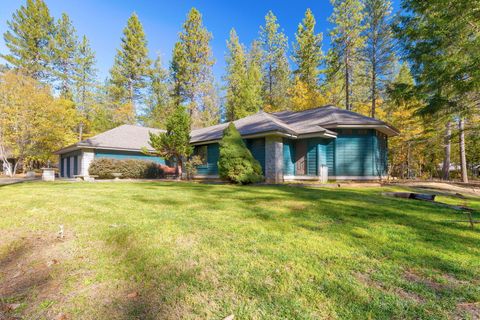 Tiny photo for 7118 Redthorne Road, Rogue River, OR 97537 (MLS # 220211543)