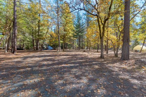 Tiny photo for 7118 Redthorne Road, Rogue River, OR 97537 (MLS # 220211543)