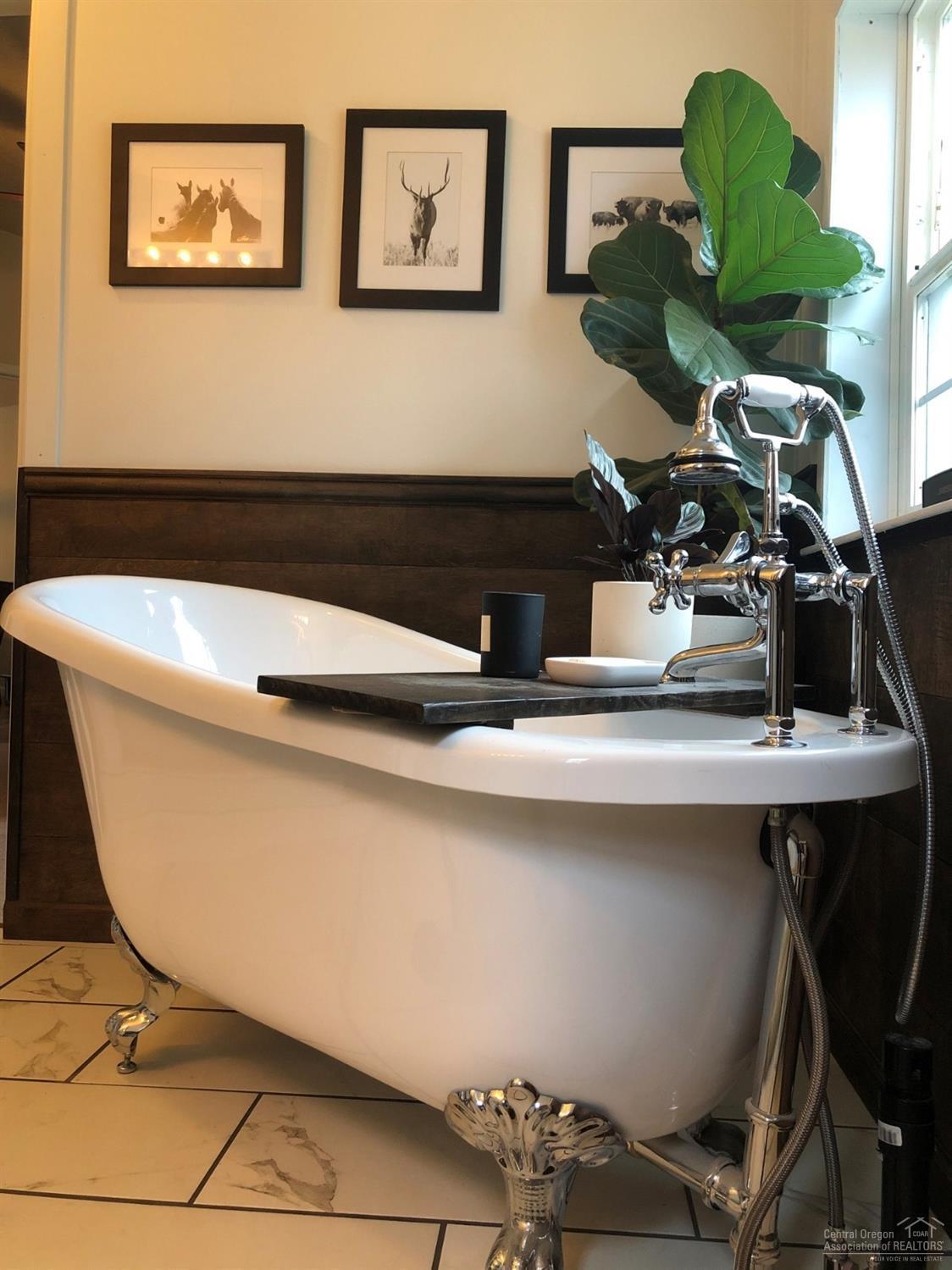 Lake Park Estate - Residential