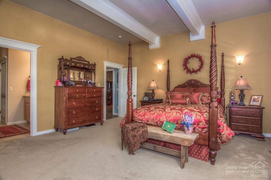 Royal Oak Estates - Residential