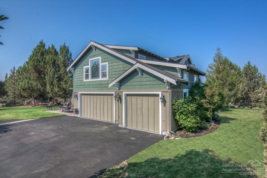 Royal Oak Estates - Residential