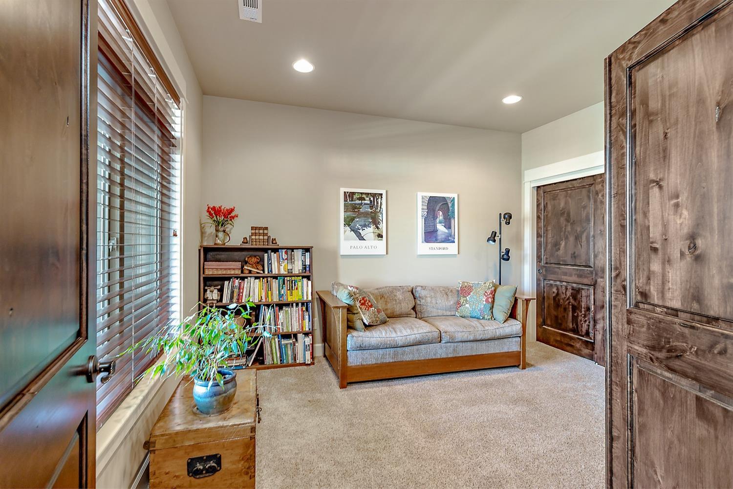 Vineyard View - Residential