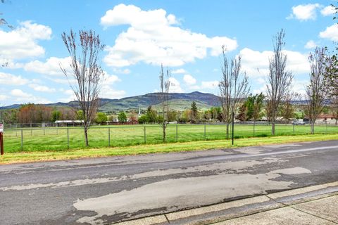 Tiny photo for 2122 Creek Drive, Ashland, OR 97520 (MLS # 220219420)