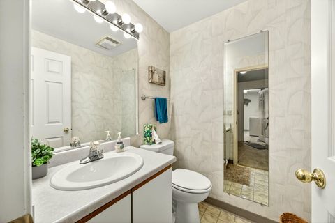 Tiny photo for 2122 Creek Drive, Ashland, OR 97520 (MLS # 220219420)