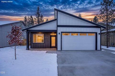 Tiny photo for 16639 Neil Lane #Lot 14, La Pine, OR 97739 (MLS # 220229945)