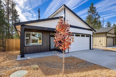 Tiny photo for 16639 Neil Lane #Lot 14, La Pine, OR 97739 (MLS # 220229945)