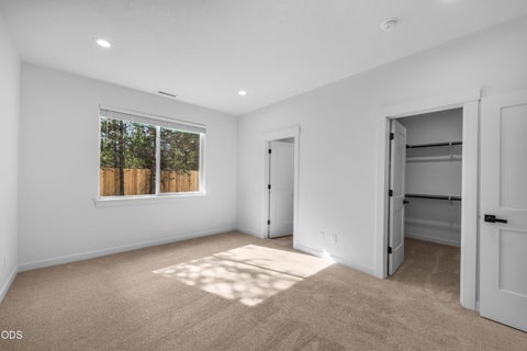 Tiny photo for 16639 Neil Lane #Lot 14, La Pine, OR 97739 (MLS # 220229945)