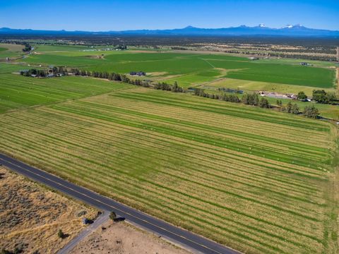 Tiny photo for 11705 SW Shumway Road, Powell Butte, OR 97753 (MLS # 220208676)