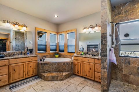 Tiny photo for 11705 SW Shumway Road, Powell Butte, OR 97753 (MLS # 220208676)