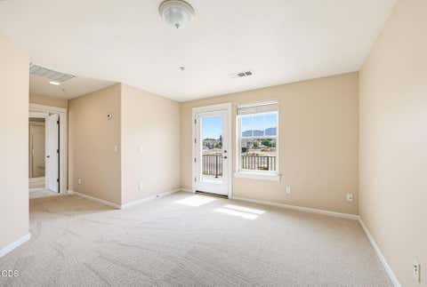 Tiny photo for 2234 Dollarhide Way, Ashland, OR 97520 (MLS # 220227296)