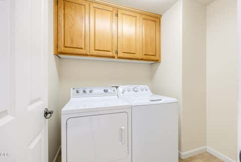 Tiny photo for 2234 Dollarhide Way, Ashland, OR 97520 (MLS # 220227296)