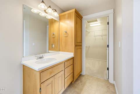 Tiny photo for 2234 Dollarhide Way, Ashland, OR 97520 (MLS # 220227296)