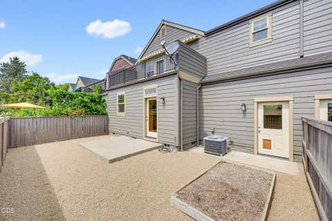 Tiny photo for 2234 Dollarhide Way, Ashland, OR 97520 (MLS # 220227296)