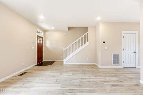 Tiny photo for 2234 Dollarhide Way, Ashland, OR 97520 (MLS # 220227296)