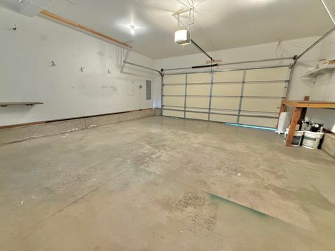 Tiny photo for 5135 Hickory Lane, Klamath Falls, OR 97601 (MLS # 220211202)