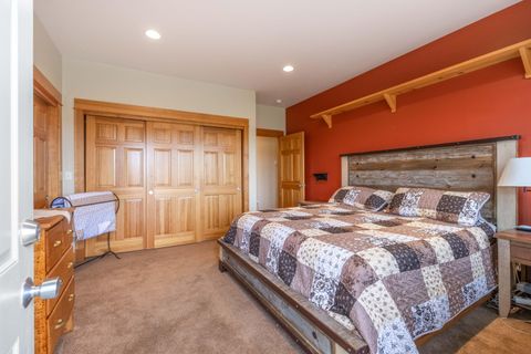 Tiny photo for 51439 Morson Street, La Pine, OR 97739 (MLS # 220218917)