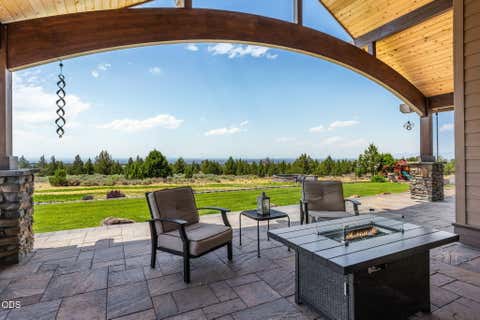 Tiny photo for 13601 SW Harrison Way, Powell Butte, OR 97753 (MLS # 220225523)