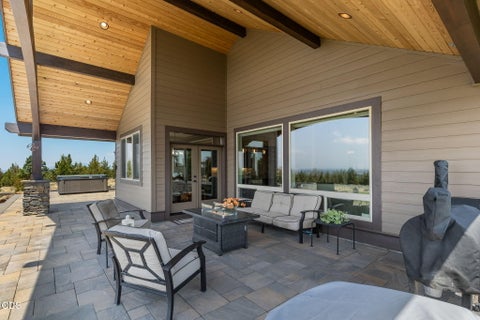 Tiny photo for 13601 SW Harrison Way, Powell Butte, OR 97753 (MLS # 220225523)