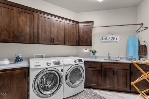Tiny photo for 13601 SW Harrison Way, Powell Butte, OR 97753 (MLS # 220225523)