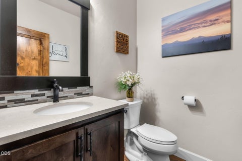Tiny photo for 13601 SW Harrison Way, Powell Butte, OR 97753 (MLS # 220225523)