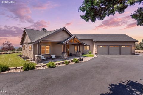 Photo of 13601 SW Harrison Way, Powell Butte, OR 97753 (MLS # 220225523)