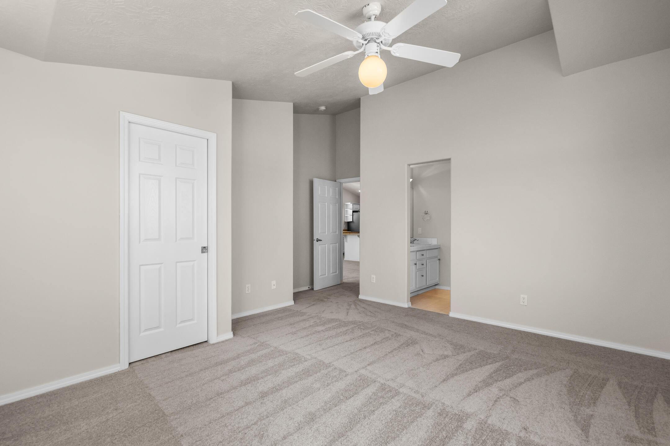 Greens At Redmond - Residential