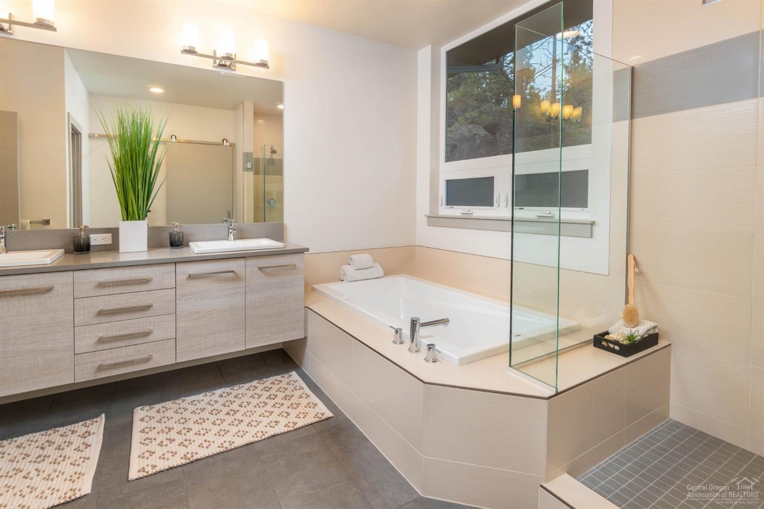 1st On The Hillsites - Residential