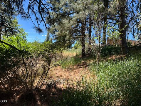 Tiny photo for 0 Angle Street #13, Klamath Falls, OR 97601 (MLS # 220222976)