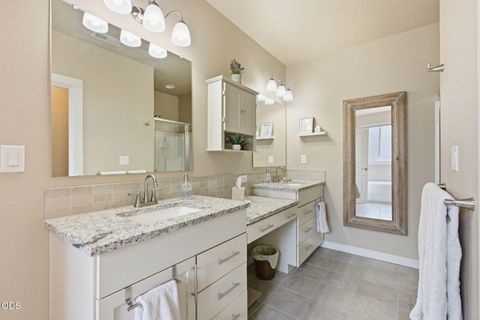 Tiny photo for 4471 SW Majestic Avenue, Redmond, OR 97756 (MLS # 220225837)