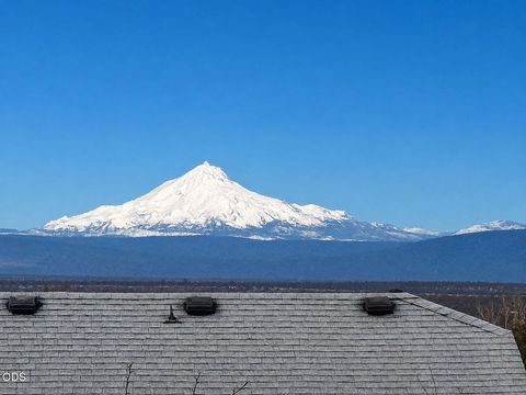 Tiny photo for 4471 SW Majestic Avenue, Redmond, OR 97756 (MLS # 220225837)