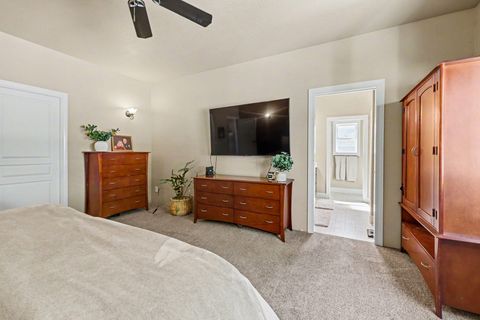 Tiny photo for 1043 Sandoz Street, Central Point, OR 97502 (MLS # 220221171)
